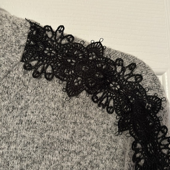 SIMPLY VERA-VERA WANG ASYMMETRICAL SWEATER in Gray Size XL - Picture 3 of 7